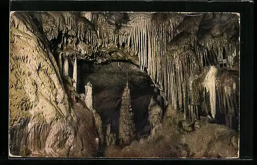 AK Dechenhöhle, die Kaiserhalle