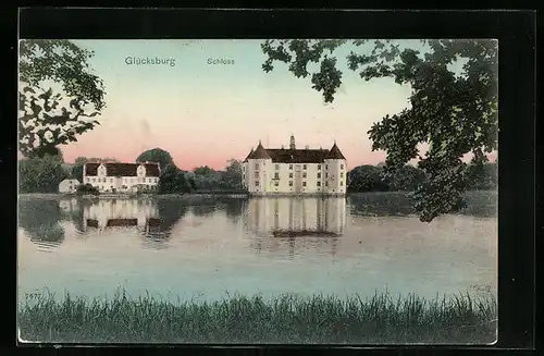 AK Glücksburg, Blick übers Wasser zum Schloss