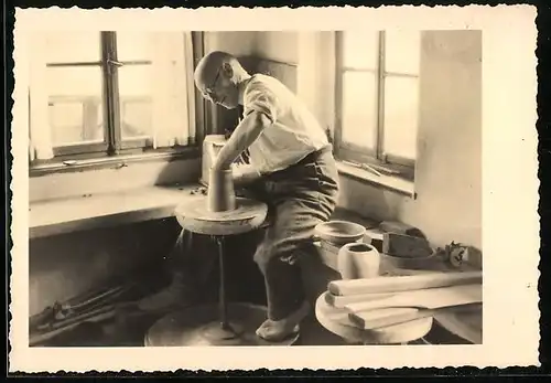 AK Töpfermeister aus dem Bayer. Wald an der Scheibe