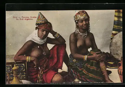 AK Halbnackte Araberinnen aus Algerien, Femmes Arabes du Sud Algérien