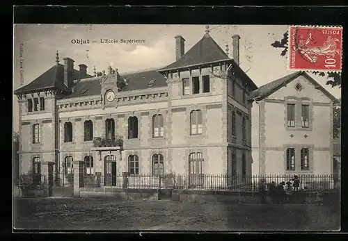 AK Objat, L`Ecole Superieure