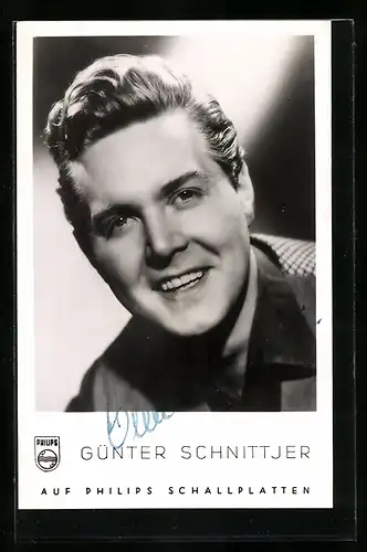 AK Musiker Günter Schnittjer mit lächelndem Gesicht, Autogramm