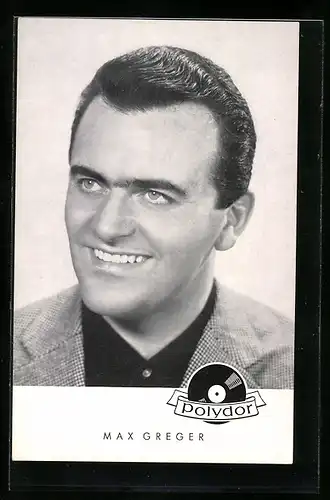 AK Musiker Max Greger zur Seite lächelnd