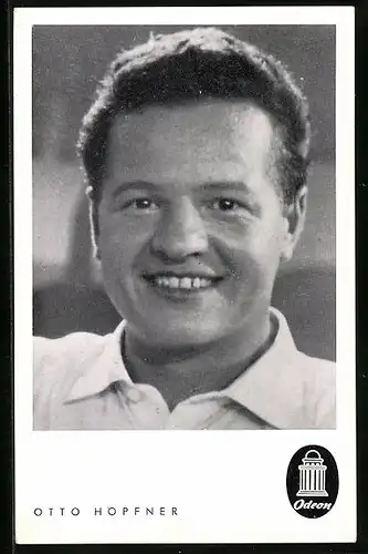 AK Musiker Otto Höpfner mit lächelndem Gesicht