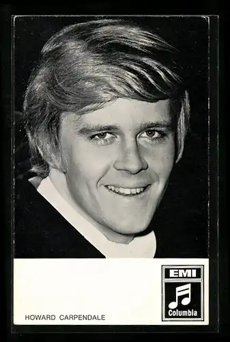 AK Musiker Howard Carpendale lächelt in die Kamera