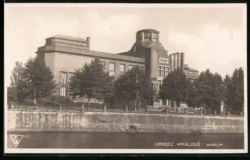 Fotografie unbekannter Fotograf, Ansicht Hradec Kralove - Königgrätz, Museum