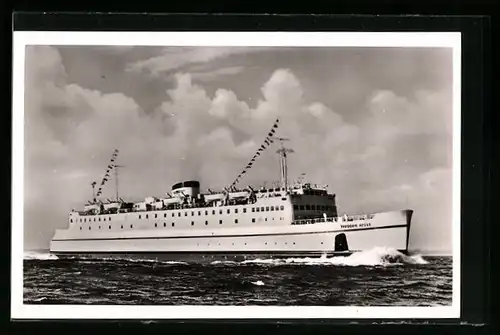 AK Hochsee-Fährschiff Theodor Heuss der Deutschen Bundesbahn auf hoher See