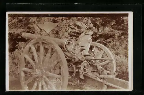 AK Zerstörtes Artillerie-Geschütz