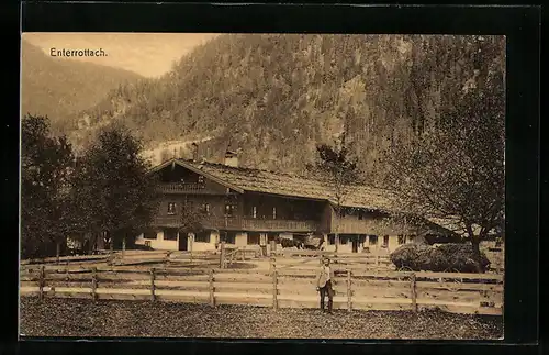 AK Enterrottach, Ortspartie mit Holzhaus