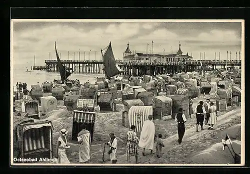 AK Ahlbeck / Ostsee, Strandansicht mit Seebrücke