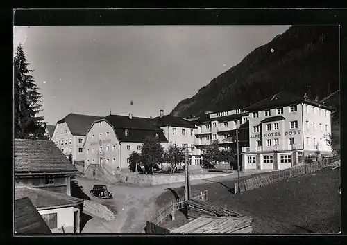 AK Ischgl /Paznauntal, Strassenpartie am Hotel Post