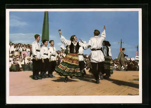 AK Sowjetische Tanzgruppe, DDR-Propaganda