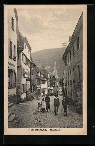 AK Neckargemünd, Kinder auf der Hauptstrasse