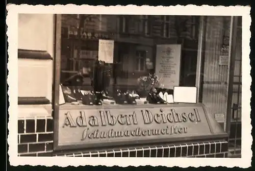 Fotografie unbekannter Fotograf, Ansicht Berlin-Charlottenburg, Augsburgerstrasse 32, Schuhmachermeister 