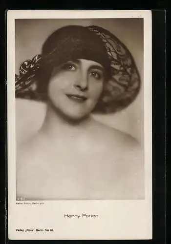 AK Schauspielerin Henny Porten mit Hut