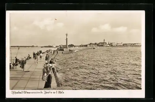 AK Warnemünde, Partie an der Mole