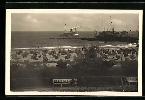 AK Heringsdorf, Strand mit Dampfer aus der Vogelschau