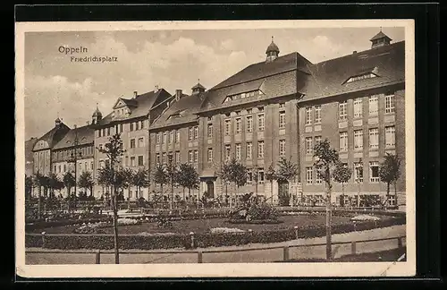 AK Oppeln, Friedrichsplatz mit Bäumen