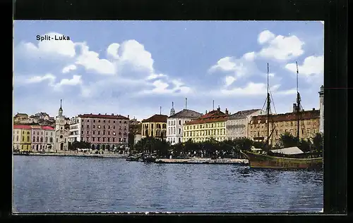 AK Split-Luka, Uferpartie mit Boot