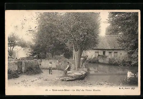 AK Ver-sur-Mer, Le Bief du Vieux Moulin
