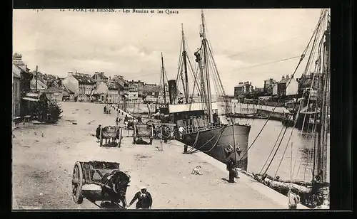 AK Port-en-Bessin, Les Bassins et les Quais