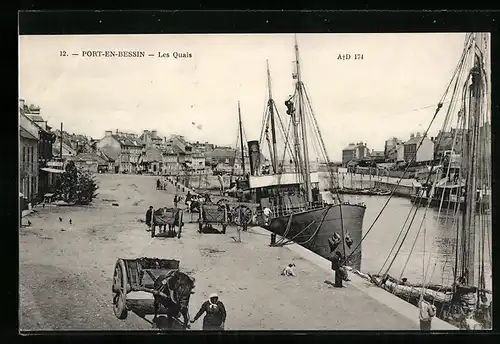 AK Port-en-Bessin, Les Quais