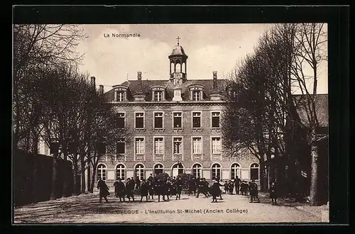 AK Pont-L`Évêque, L`Institution St-Michel, Ancien College