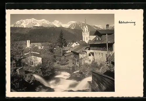 AK Schladming, Teilansicht mit Kirche und Bergpanorama