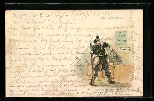 AK Soldat der Infanterie trinkt Bier