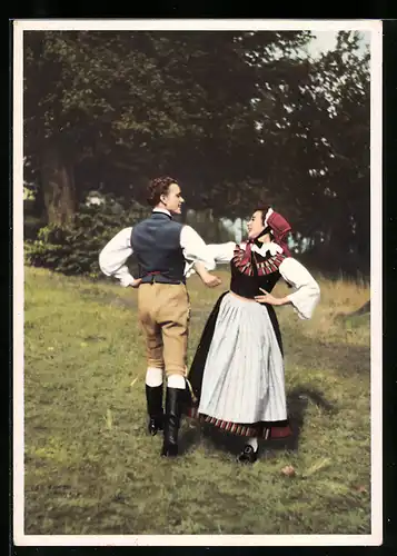 AK Tänzerpaar des Staatlichen Volkskunst-Ensembles der DDR