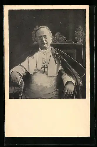 AK Portrait von Papst Pius XI. mit Kreuzkette