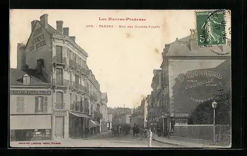 AK Tarbes, Rue des Grands-Fossés, Strassenpartie