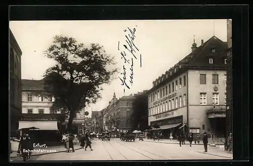 AK Erfurt, Bahnhofstrasse mit Geschäft