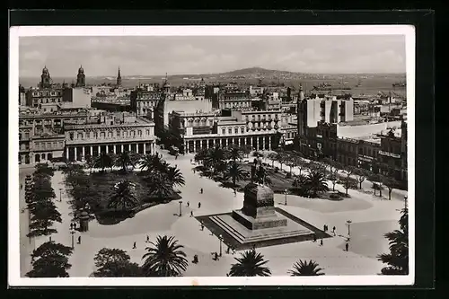 AK Montevideo, Ortsansicht mit Denkmal