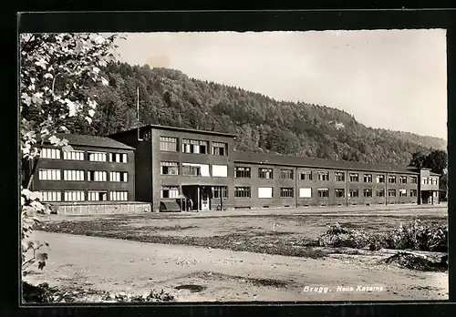 AK Brugg, Neue Kaserne mit Vorplatz