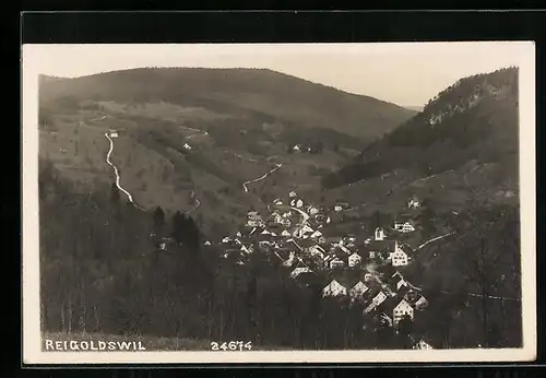 AK Reigoldswil, Blick vom Berg auf den Ort