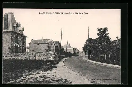 AK La Queue-lez-Yvelines, Rue de la Gare