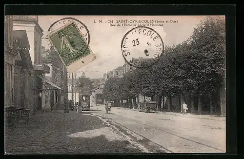 AK Saint-Cyr-Ecoles, Rue de l`Ecole et porte d`Honneur