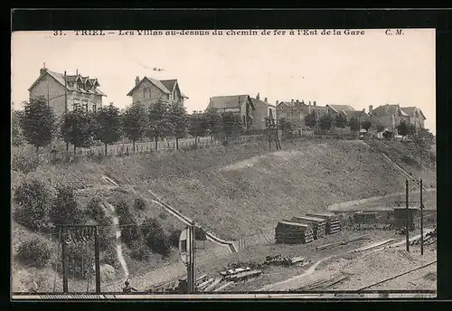 AK Triel, Les Villas au-dessus du chemin de fer à l`Est de la Gare