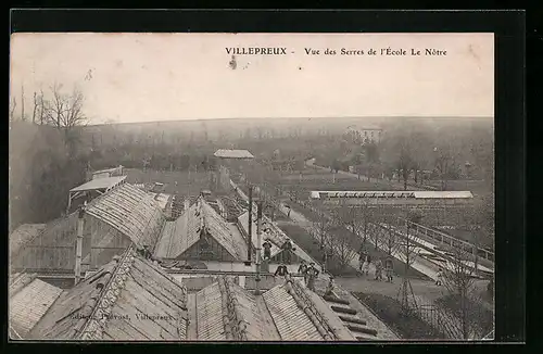 AK Villepreux, Vue des Serres de l`École Le Nôtre