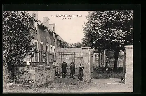 AK Tacoignières, La Mairie