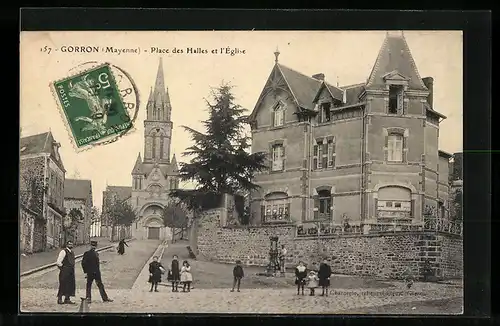 AK Gorron, Place des Halles et l`Église