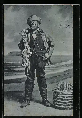 AK Fischer mit Netz vor dem Meer