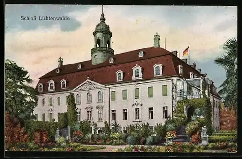 AK Lichtenwalde i. Sa., Blick zum Schloss