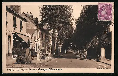 AK Yvetot, Avenue Georges-Clemenceau