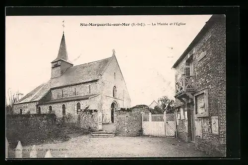 AK Ste-Marguerite-sur-Mer, La Mairie et l`Eglise