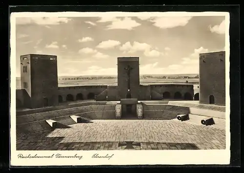 AK Tannenberg, Ehrenhof im Reichsehrenmal