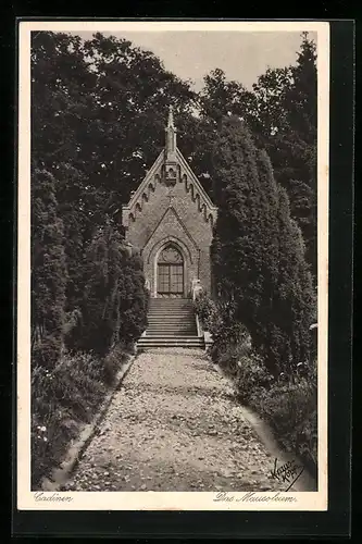 AK Cadinen, Das Mausoleum