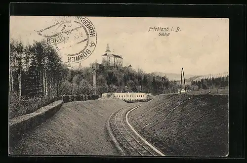 AK Friedland i. B., Blick über die Gleise auf das Schloss