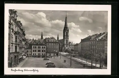 AK Reichenberg / Liberec, Bismarckplatz mit Erzdekanalkirche